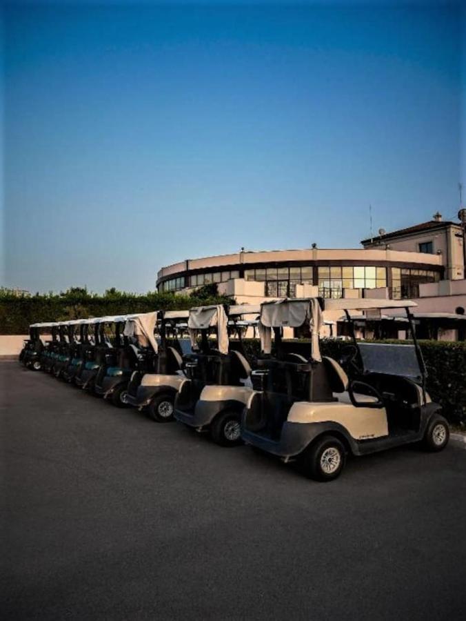 Marco Simone Golf Club Apartment Exterior photo